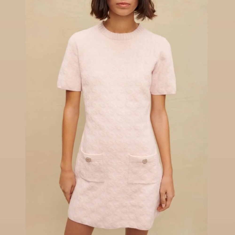 Maje Rivière jacquard logo short sleeve knit mini dress. 🩷